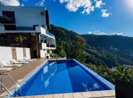 Villa Deluxe Kvariati، فندق في كفارياتي