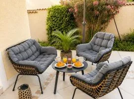 Studio climatisé avec terrasse privée