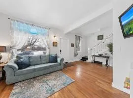 4BR Home Across from Como Lake - Evergreen
