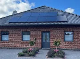 Barrierefreie Ferienwohnung Morgentau in Pewsum, 1 - 4 Personen