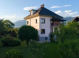 Entire Villa for 6 near Bled -Private Garden, Grill & Free Parking