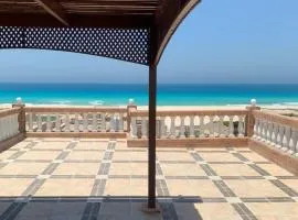فيلا بقرية الريفيرا الساحل الشمالي