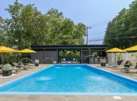 Luna Cove Premier Hudson Valley Getaway