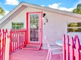 Freshly Remodeled Island Suite w Pool & Pet Friendly