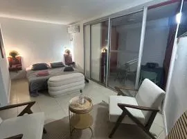 studio Sainte Anne 2mn a pieds de la plage