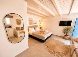 ELEVEN KEYS APARTMENTS
