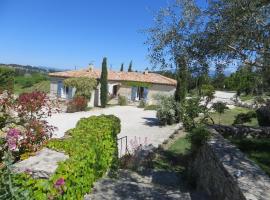 Cerise en Provence, villa i Venasque
