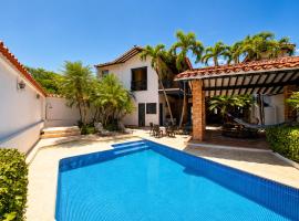 Espectacular Casa en Cauca viejo con piscina, jacuzzi y turco, Hotel in Jericó