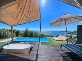 Golden Haven Luxe Glamp Resort, отель в Муртере