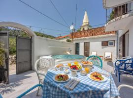 Captain's House - Sv. Jakov - Happy Rentals, hotel a Nerezine