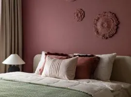 Wonderful City Center Apartment & Идеально красивая квартира в центре города