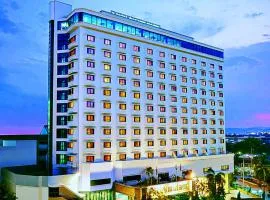 Lanna Palace 2004