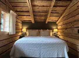 Heidi's Hideout - Private historic chalet by Heiti Gstaad