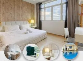 Island Plaza Family Suite for 5 Guests Shopping Mall Downstairs