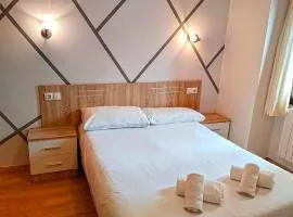 Apartamentos Pantebre 3000