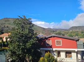 Villa Temenos - sea view and garden on Mount Etna