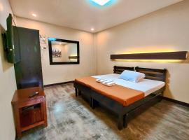 Pina Colina Resort Tagaytay City by RedDoorz, hotel em Tagaytay