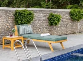 Puvalgarh Farms Thistle Cottage-style Suite with Shared, Pool, Dining, Garden & Outdoor Sit-out Near Sitabani Gate
