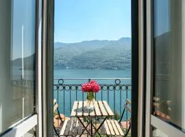 Emy House Charming Apt Stunning Views Balcony AC