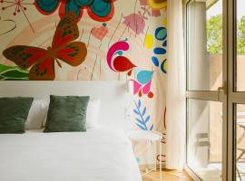 Green Hôtels Bordeaux Arena، فندق في Latresne
