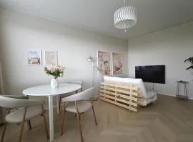 Premium downtown home - Top floor - Self check in