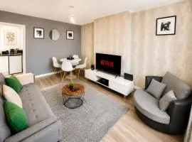 Modern 2 Bedroom Home in Liverpool With Free Parking