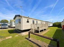 Lovely 6 Berth Caravan At St Osyth Beach Holiday Park Ref 28059Fv