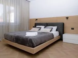 DolomiteStay Elegant Suite Dolomites Gateway