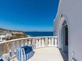 Starlight Luxury Seaside Villa & Suites