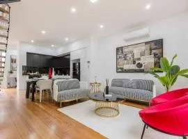 Spacious Home Near Williamstown Beach & CBD