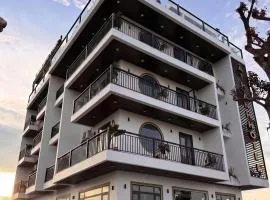 Á Thành Hotel