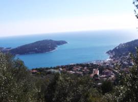 Les lilas blancs – hotel w mieście Villefranche-sur-Mer