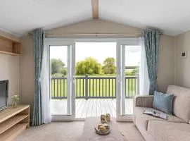 Hales Hill Lodge