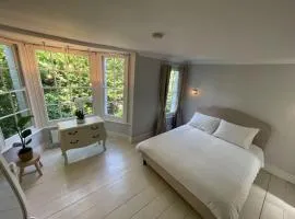 Charming Victorian House Perfect Central Location