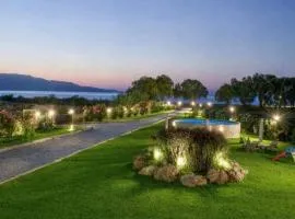 New Beachfront villa Six Stars in Chania,close to the beach & amenities
