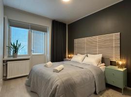 Lovely two-room condo with balcony near bus- and railwaystation, Hotel in Turku