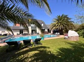 Belle villa bord de mer avec piscine