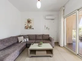 Sandy Beach Apartment 2BR with Patio by PikHost