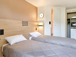 Premiere Classe Dreux, hotel v mestu Dreux