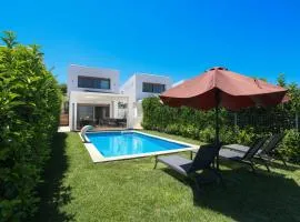 Villa Mare 2 - Private Pool, Sea View, Starlink, 4 Bdrms