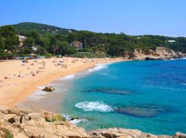 Kampaoh Platja d'Aro, Hotel in Castell-Platja d’Aro