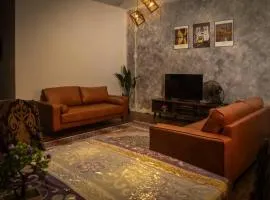Industrial Brown RetailHouse -Homestay Bukit Beruntung