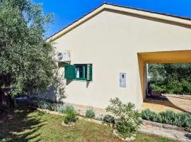 Holiday Home Sandra by Interhome