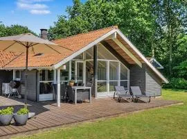 Holiday Home Troen - 400m from the sea by Interhome