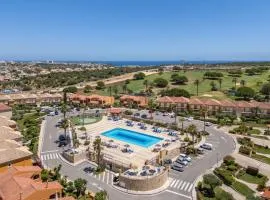 Boavista Lakeview Golf & Pool Retreat