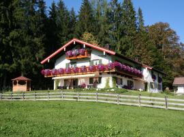 Landhaus am Waldrand, hotel en Ramsau