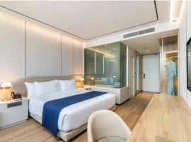 The- EL DE Elite Plaza Near IGI Airport Delhi In Aerocity, hotel en Nueva Delhi