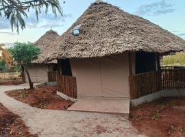 Tausa Tsavo Eco Lodge, hotel en Voi