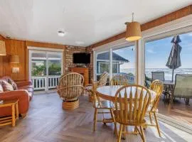 Coastal Coziness