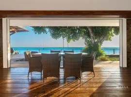 Villa Miti Vai - 3 BR 3 Bath Beachfront Villa